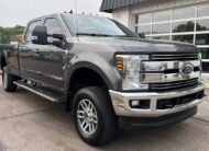 2019 Ford Super Duty F-250 Lariat 4WD Crew Cab 8′ Box
