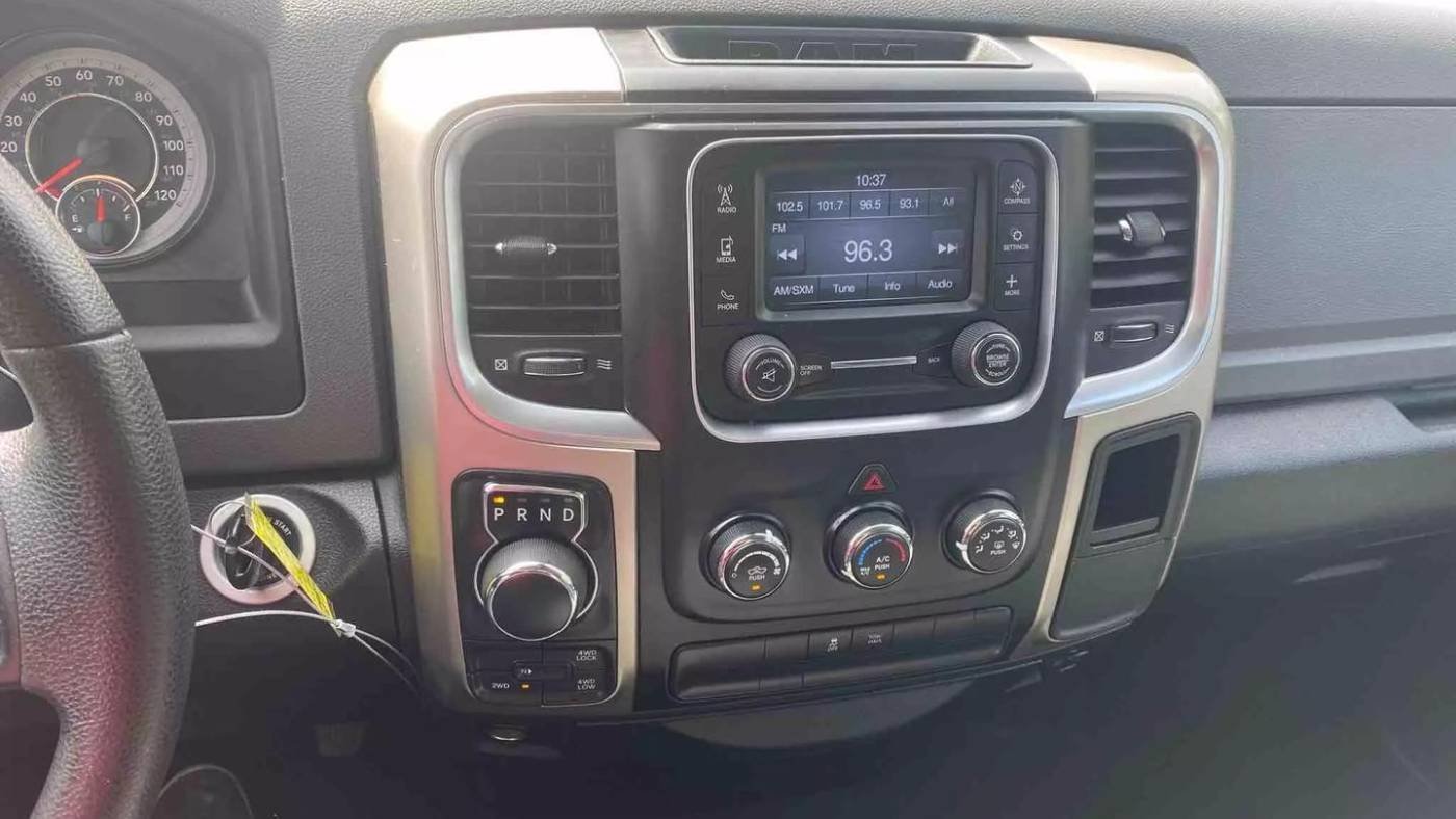 2014 Ram 1500 SLT Quad Cab 6’4″ Box 4WD