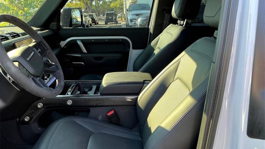2023 Land Rover Defender 90 V8
