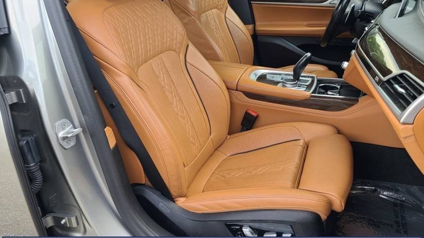 2021 BMW 750i xDrive