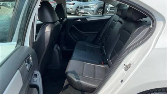 2014 Volkswagen Jetta 1.8T SE with Connectivity Sedan Auto