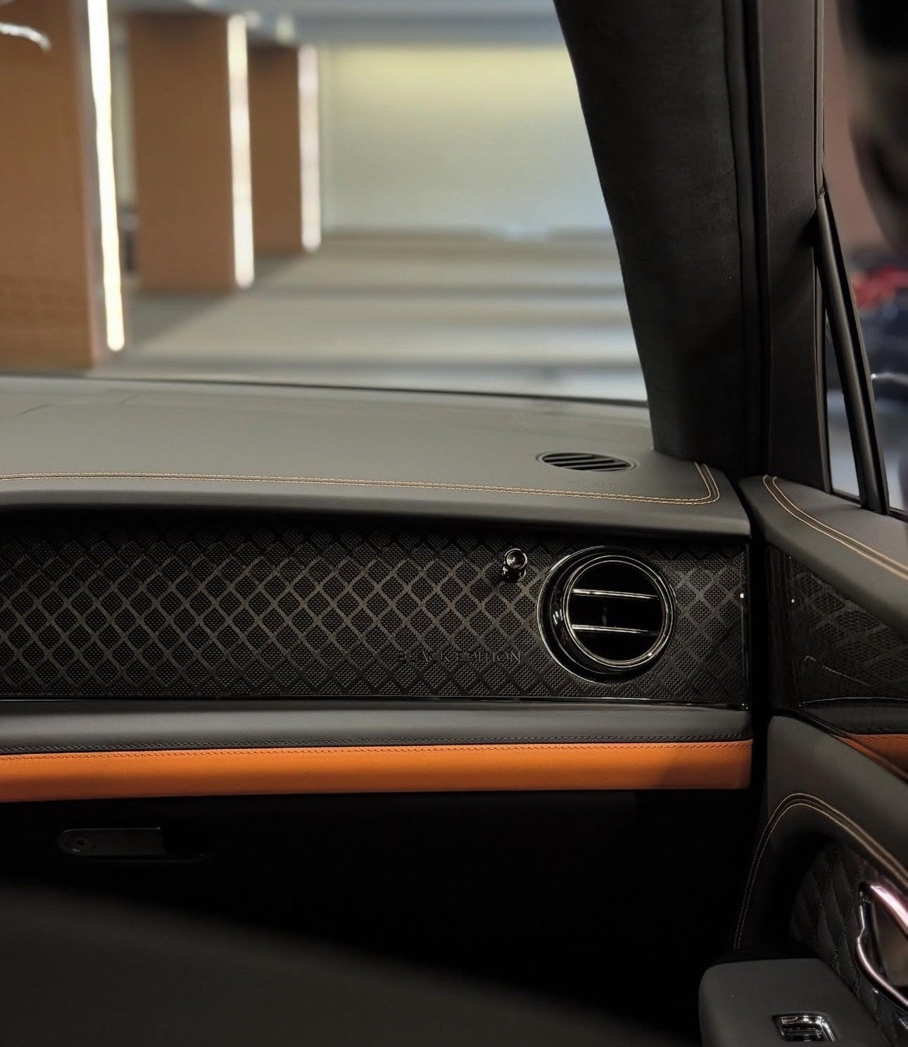 Bentley Bentayga Black Edition