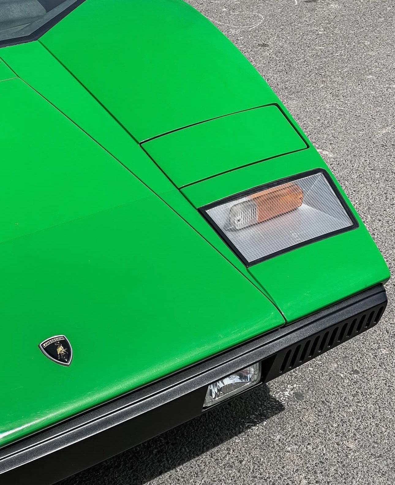 Lamborghini Countach LP400