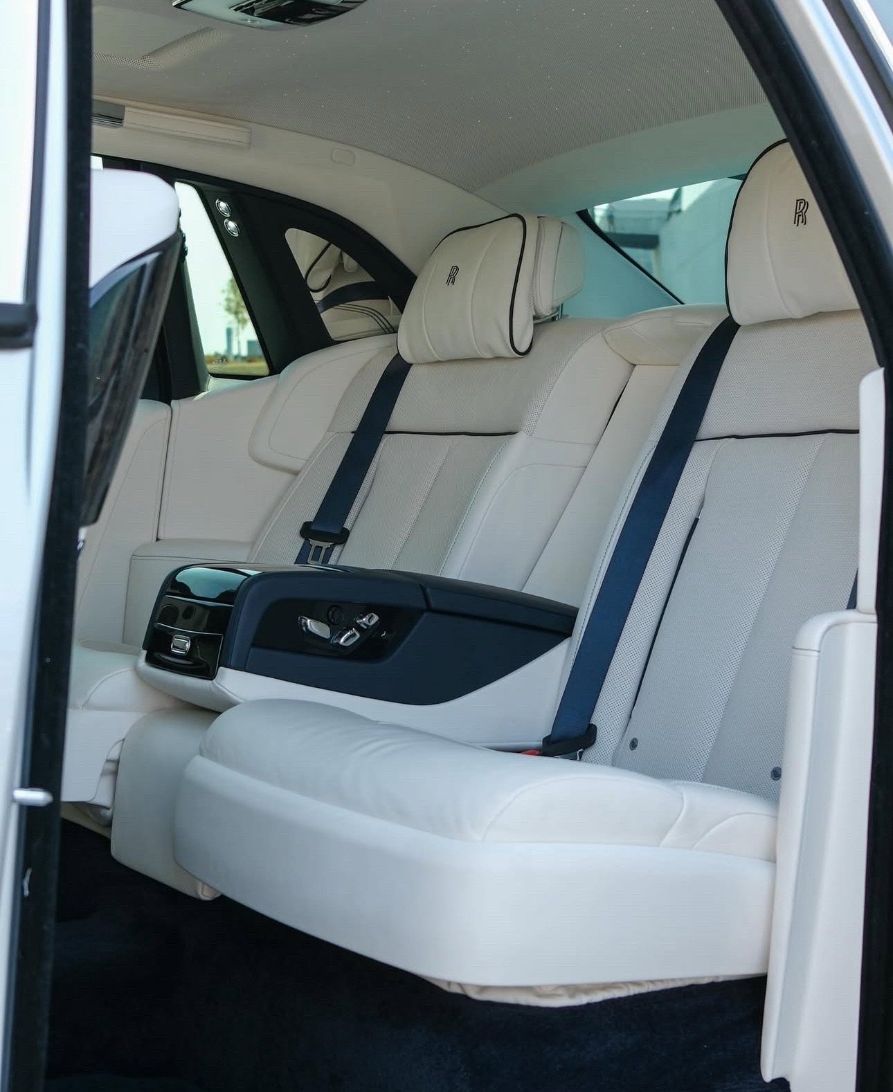2021 Rolls-Royce Phantom