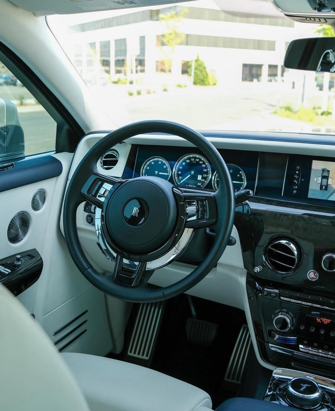 2021 Rolls-Royce Phantom