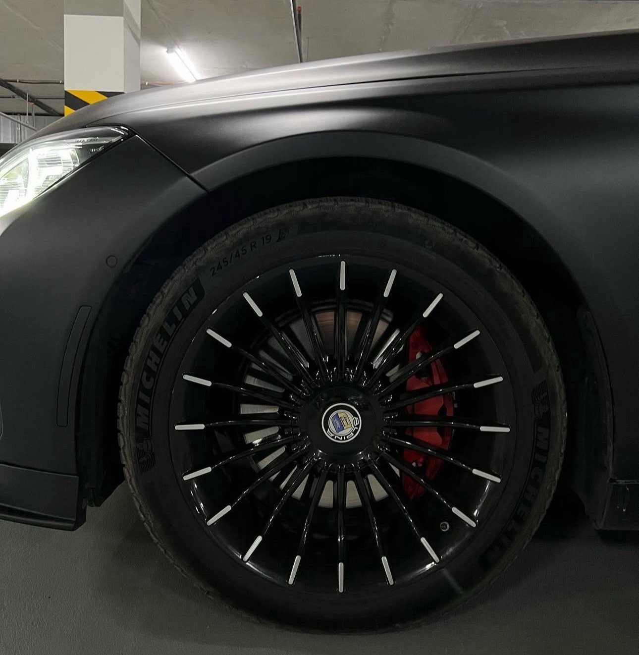 2019 BMW 74OLi ALPINA