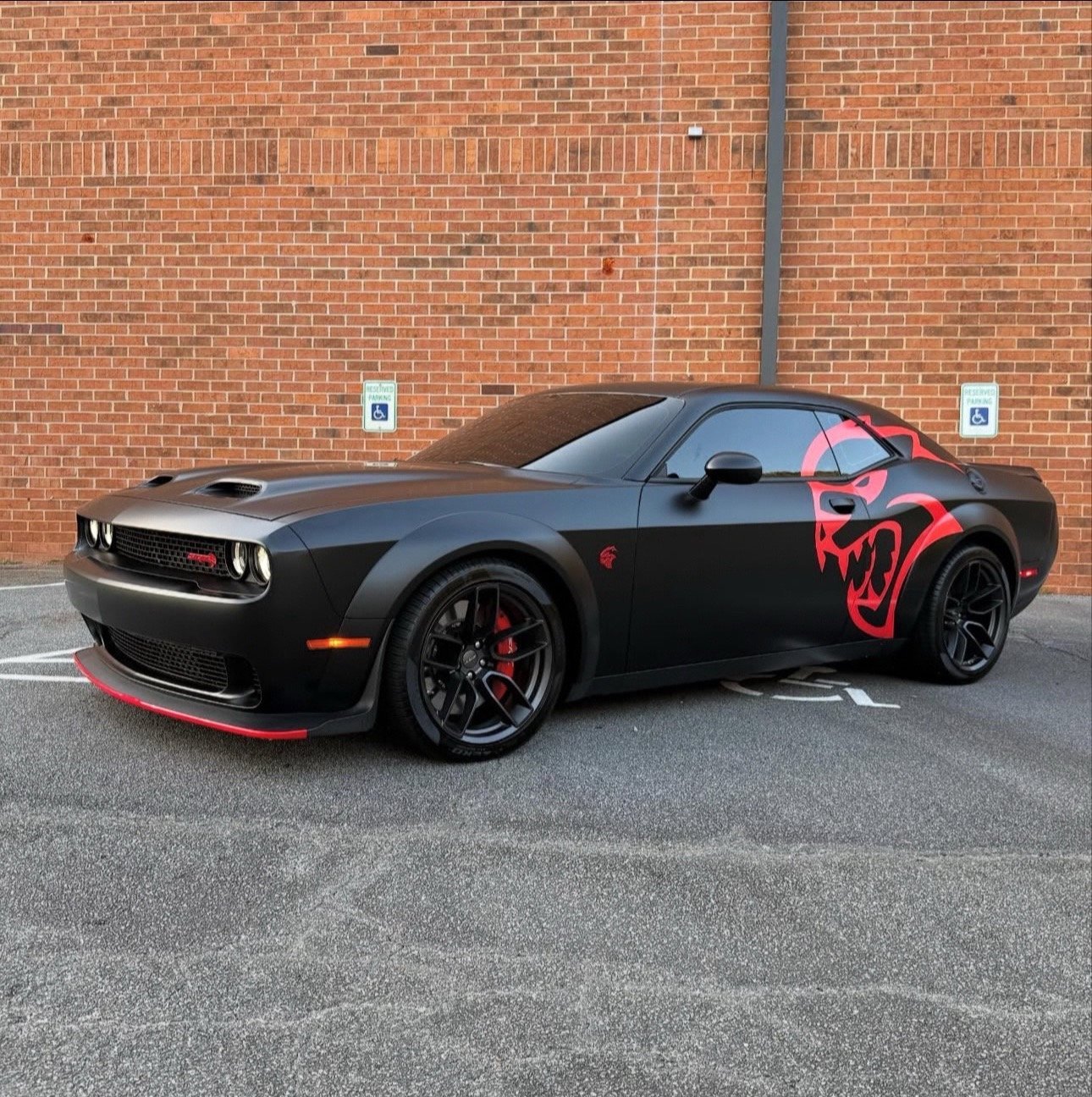 Dodge Challenger SRT Hellcat