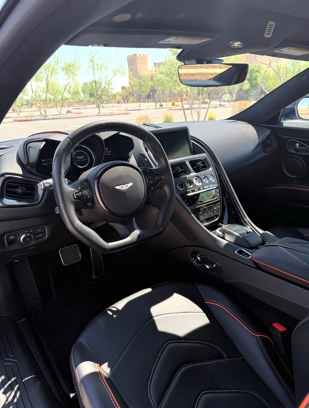 2021 Aston Martin DBS Superleggera
