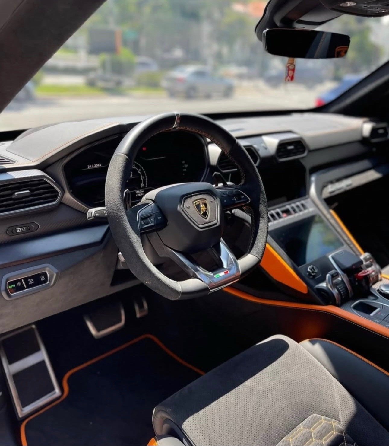 2022 Lamborghini Urus