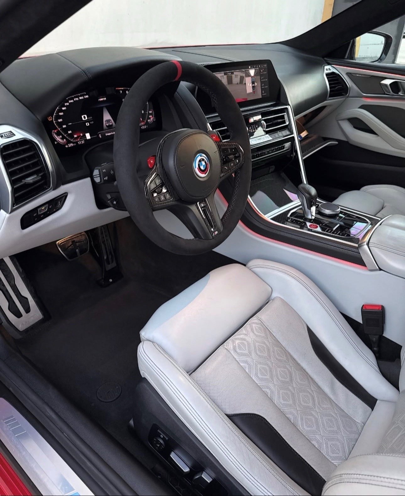 2019 BMW M8