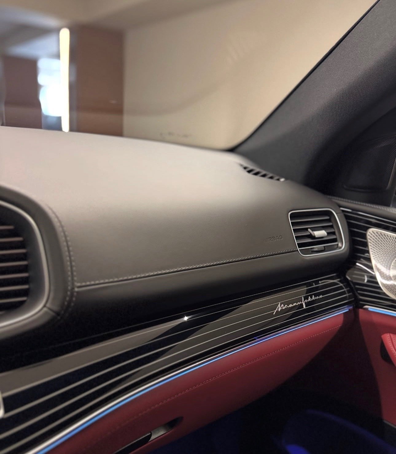 Bentley Bentayga Black Edition