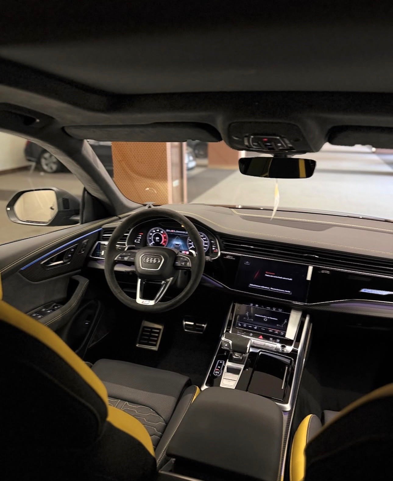 Audi RSQ8