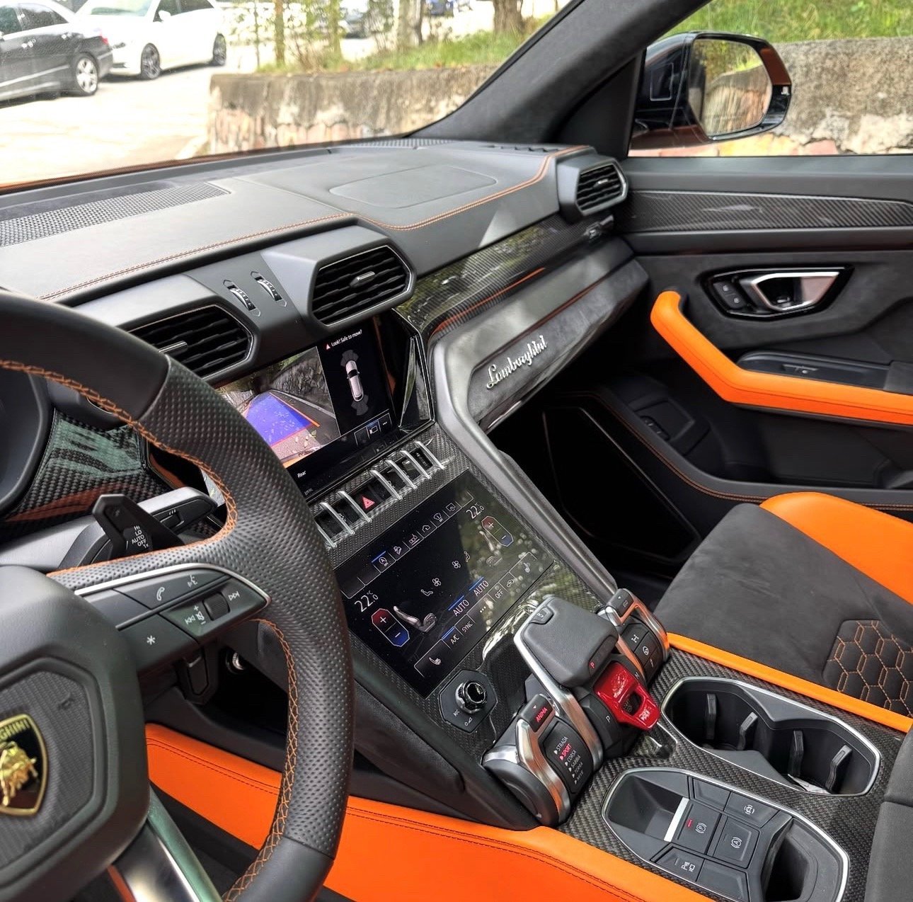 2022 Lamborghini URUS